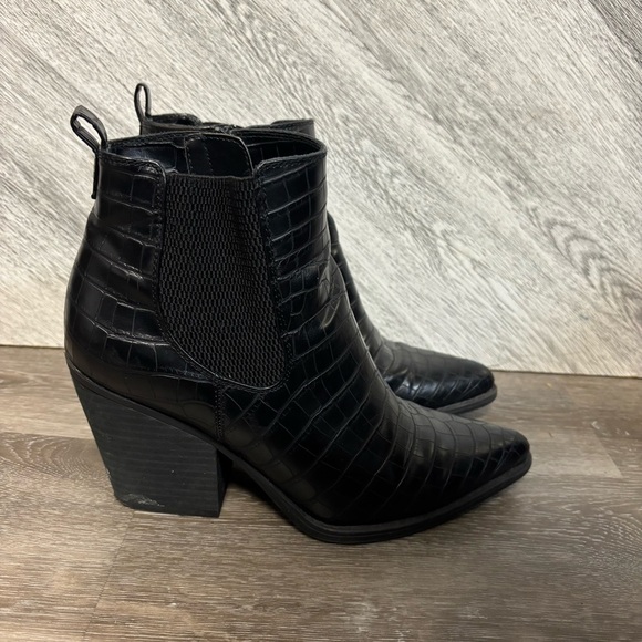 SOUL Naturalizer | Micah Black Croc-Embossed Ankle Boots Heeled Size 8.5 - Picture 2 of 9